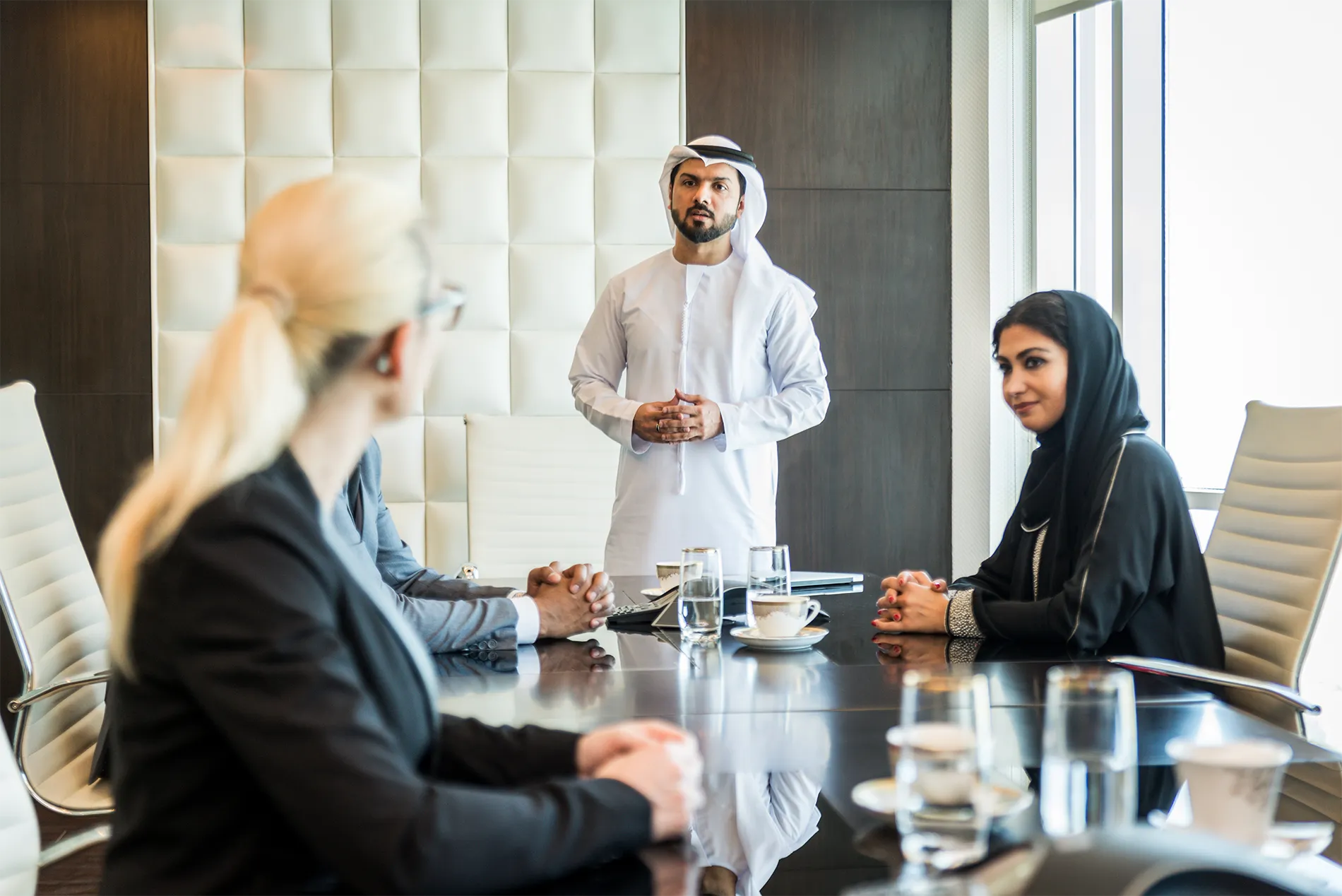 friends-sitting-table (1)